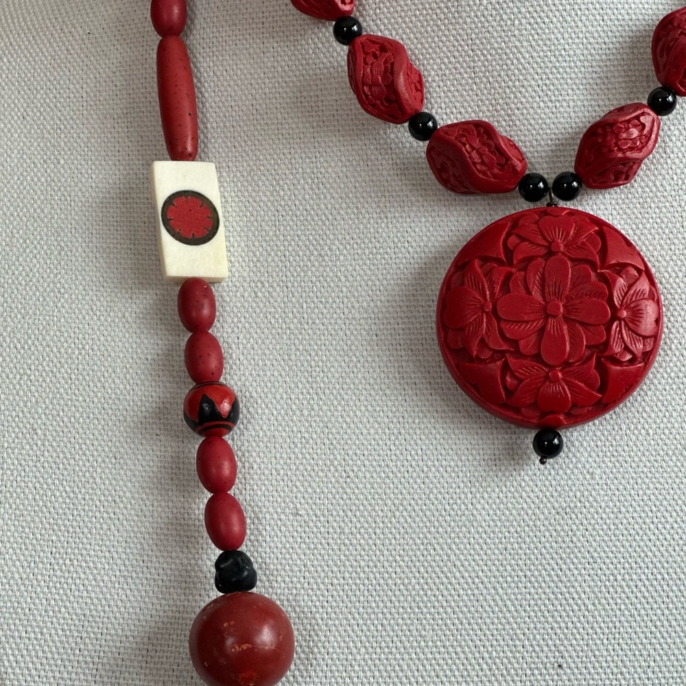 Elegant hand carved Floral Necklace